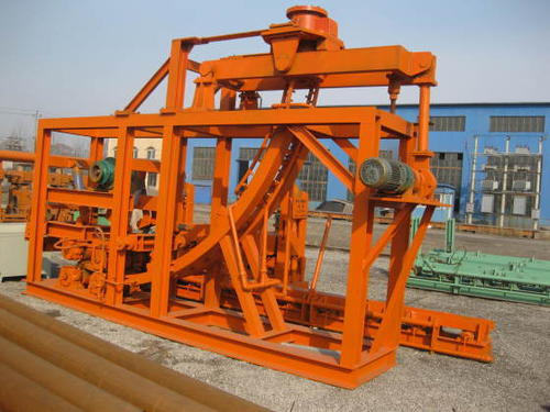 連鑄機(jī)回轉(zhuǎn)臂及底座振動(dòng)時(shí)效處理方案