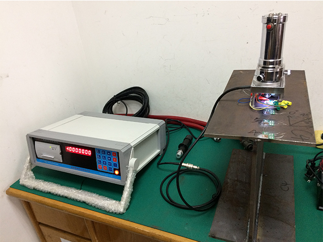 盲孔法應(yīng)力測試過程應(yīng)變片粘貼技術(shù)介紹