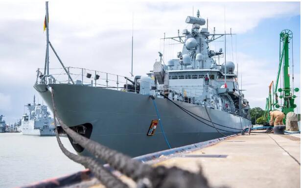 艦首部總段振動(dòng)時(shí)效消除殘余應(yīng)力