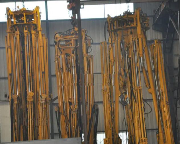 傘形鉆架動臂應(yīng)變測試實驗