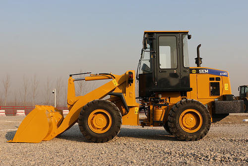 裝載機前車架消除焊接應(yīng)力方法