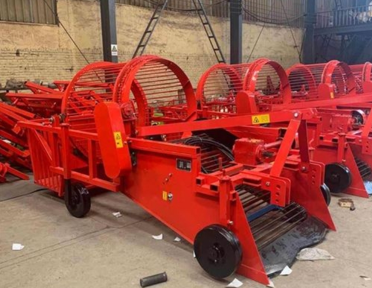 懸掛式殘膜回收機懸掛架動應(yīng)力測試研究